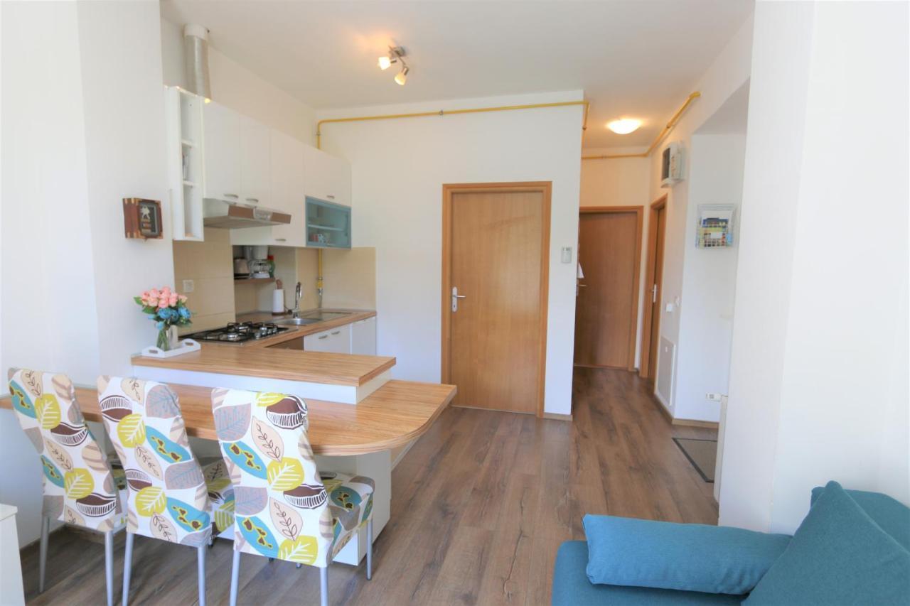 רייקה Apartment Krimeja מראה חיצוני תמונה